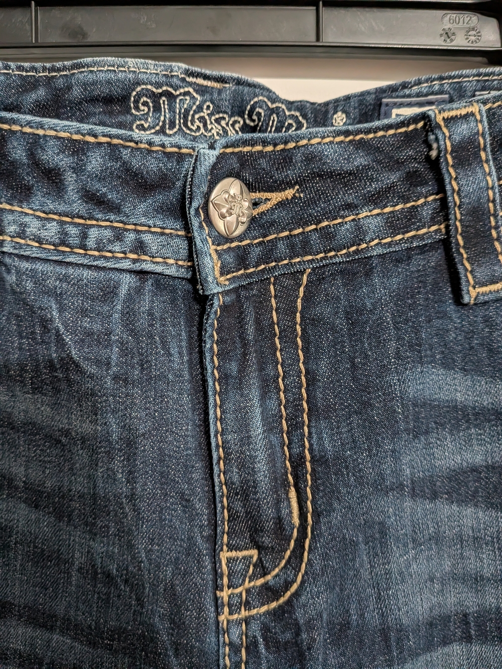 Miss Me Dark Wash Cropped Jeans with Embroidered Ankles - Picture 3 of 11